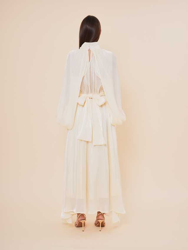 Elegance in Cream